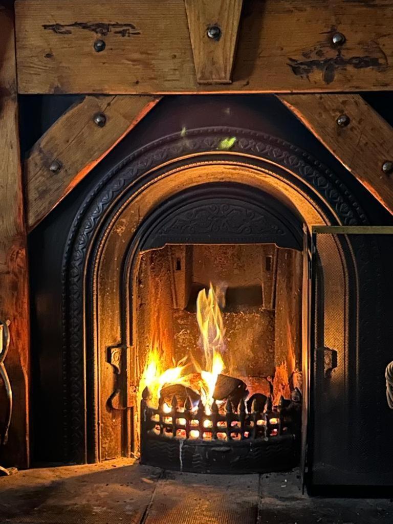 Cosy Cottage With Sea & Mountain Views Карнлок Екстериор снимка